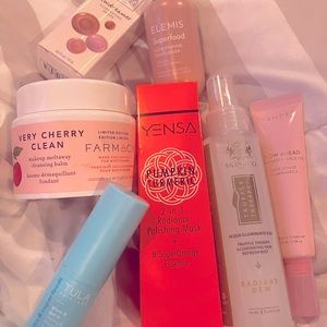 Make up bundle